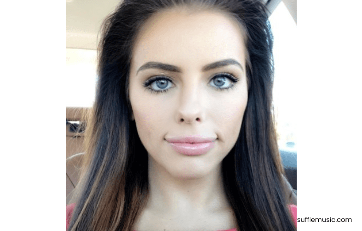 10 Adriana Chechik No Makeup Pictures - Suffle Music Magazine