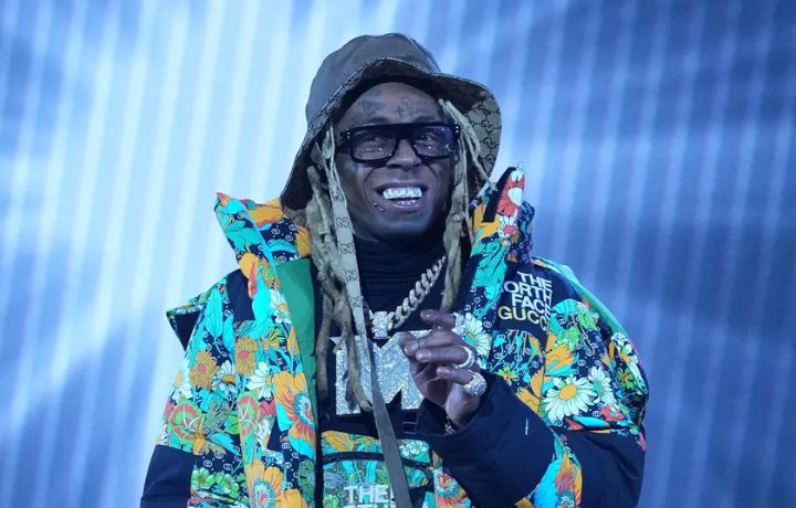 Lil Wayne Goes Diamond With ‘Lollipop’