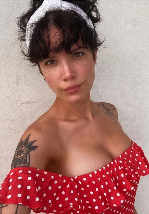 Halsey Without Makeup